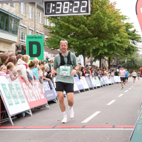 21.09.2025 - PSD Bank Halbmarathon Strokosch-Dieckow http://msf.ph/oto/8940787 21.09.2025 11:37:45 Ziel 1216, 2017, 2132, 2226, 3999 meine-sportfotos.de