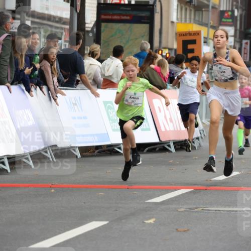 21.09.2025 - PSD Bank Halbmarathon Strokosch-Dieckow http://msf.ph/oto/8940811 21.09.2025 10:26:33 Ziel 111, 297, 347, 348, 379, 396 meine-sportfotos.de