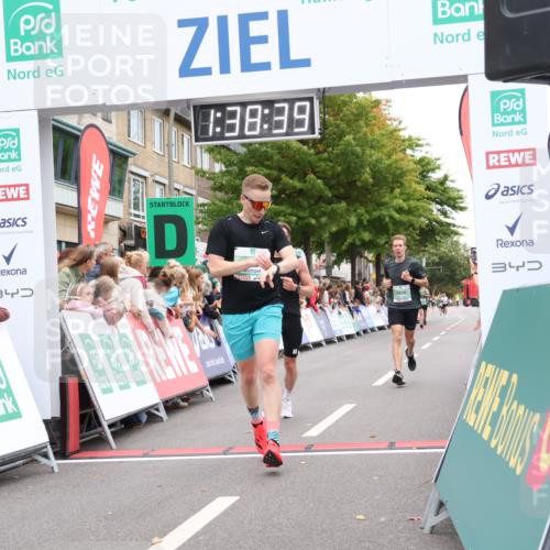 21.09.2025 - PSD Bank Halbmarathon Strokosch-Dieckow http://msf.ph/oto/8940812 21.09.2025 11:38:02 Ziel 1591, 1651, 1928, 3916, 3922 meine-sportfotos.de