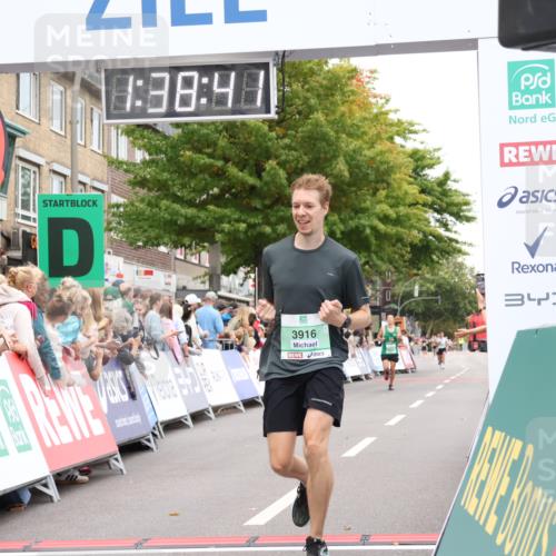 21.09.2025 - PSD Bank Halbmarathon Strokosch-Dieckow http://msf.ph/oto/8940819 21.09.2025 11:38:04 Ziel 1591, 1928, 3916, 3922 meine-sportfotos.de