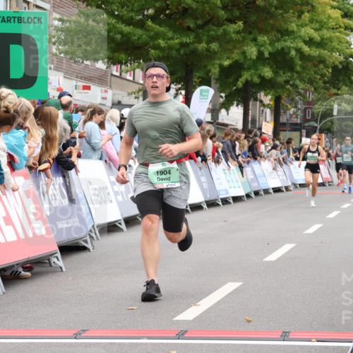 21.09.2025 - PSD Bank Halbmarathon Strokosch-Dieckow http://msf.ph/oto/8940841 21.09.2025 11:38:21 Ziel 1892, 1904 meine-sportfotos.de