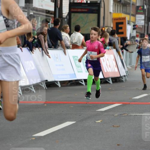 21.09.2025 - PSD Bank Halbmarathon Strokosch-Dieckow http://msf.ph/oto/8940851 21.09.2025 10:26:35 Ziel 111, 297, 347, 348, 379, 396 meine-sportfotos.de