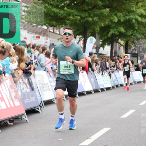 21.09.2025 - PSD Bank Halbmarathon Strokosch-Dieckow http://msf.ph/oto/8940855 21.09.2025 11:38:29 Ziel 1904, 1985, 2675 meine-sportfotos.de