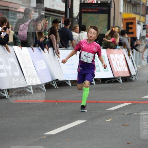 21.09.2025 - PSD Bank Halbmarathon Strokosch-Dieckow http://msf.ph/oto/8940869 21.09.2025 10:26:36 Ziel 111, 143, 297, 347, 348, 379, 396 meine-sportfotos.de