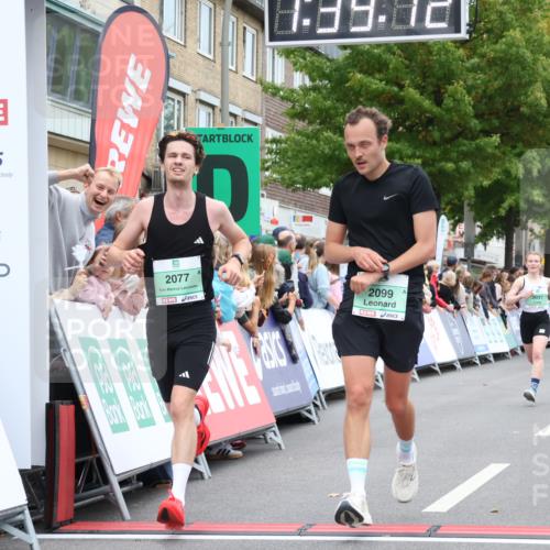 21.09.2025 - PSD Bank Halbmarathon Strokosch-Dieckow http://msf.ph/oto/8940873 21.09.2025 11:38:35 Ziel 1951, 1984, 1985, 2037, 2077, 2099 meine-sportfotos.de