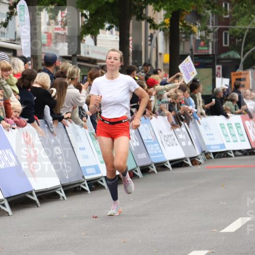 21.09.2025 - PSD Bank Halbmarathon Strokosch-Dieckow http://msf.ph/oto/8940896 21.09.2025 11:38:49 Ziel 1859, 2073, 2200 meine-sportfotos.de