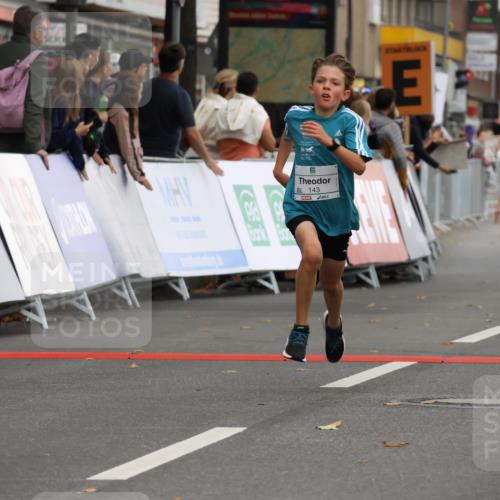 21.09.2025 - PSD Bank Halbmarathon Strokosch-Dieckow http://msf.ph/oto/8940924 21.09.2025 10:26:42 Ziel 111, 143, 152, 297, 347, 348, 360, 379, 396 meine-sportfotos.de