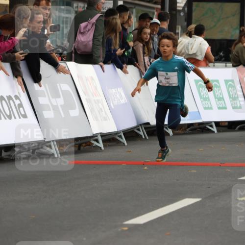 21.09.2025 - PSD Bank Halbmarathon Strokosch-Dieckow http://msf.ph/oto/8940932 21.09.2025 10:26:44 Ziel 111, 143, 152, 283, 297, 360, 379, 396 meine-sportfotos.de