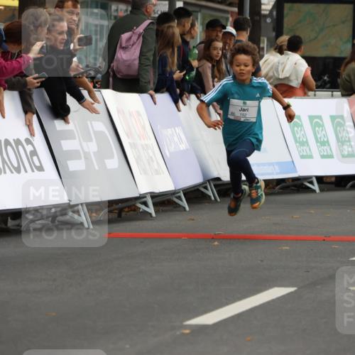 21.09.2025 - PSD Bank Halbmarathon Strokosch-Dieckow http://msf.ph/oto/8940935 21.09.2025 10:26:44 Ziel 111, 143, 152, 283, 297, 360, 379, 396 meine-sportfotos.de