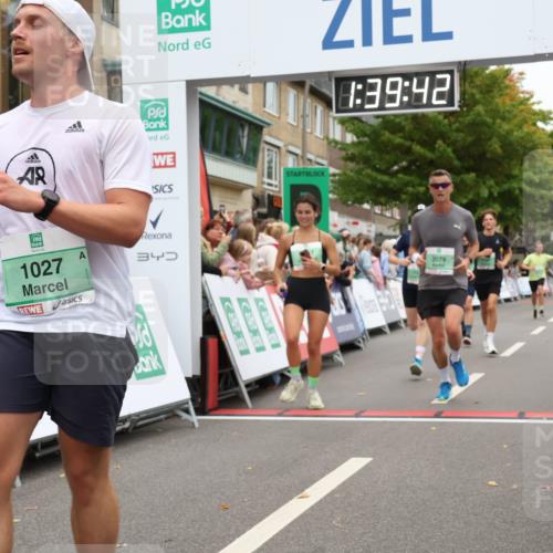 21.09.2025 - PSD Bank Halbmarathon Strokosch-Dieckow http://msf.ph/oto/8940939 21.09.2025 11:39:05 Ziel 1027, 1147, 1414, 1816, 1917, 2047, 2055, 2079, 3917 meine-sportfotos.de