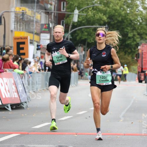 21.09.2025 - PSD Bank Halbmarathon Strokosch-Dieckow http://msf.ph/oto/8940958 21.09.2025 11:23:07 Ziel 1237, 1455, 1840 meine-sportfotos.de