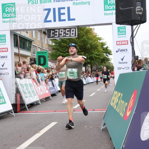 21.09.2025 - PSD Bank Halbmarathon Strokosch-Dieckow http://msf.ph/oto/8940985 21.09.2025 11:39:21 Ziel 1227, 2038, 2062, 2064, 2080, 2175 meine-sportfotos.de