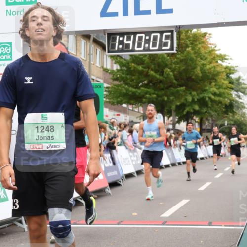 21.09.2025 - PSD Bank Halbmarathon Strokosch-Dieckow http://msf.ph/oto/8941000 21.09.2025 11:39:29 Ziel 1110, 1227, 1248, 1416, 1769, 1901, 2038, 4055 meine-sportfotos.de