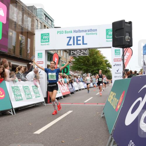 21.09.2025 - PSD Bank Halbmarathon Strokosch-Dieckow http://msf.ph/oto/8941056 21.09.2025 11:39:47 Ziel 1469, 1483, 1517, 1784, 1960, 1970, 2059, 2069, 2333, 2336, 2897, 3909 meine-sportfotos.de