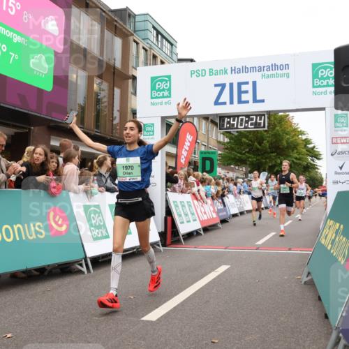 21.09.2025 - PSD Bank Halbmarathon Strokosch-Dieckow http://msf.ph/oto/8941057 21.09.2025 11:39:48 Ziel 1469, 1483, 1517, 1784, 1960, 1970, 2059, 2069, 2333, 2336, 2579, 2897, 3909 meine-sportfotos.de