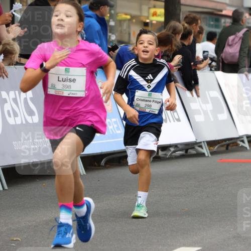 21.09.2025 - PSD Bank Halbmarathon Strokosch-Dieckow http://msf.ph/oto/8941117 21.09.2025 10:27:17 Ziel 128, 239, 242, 298, 329, 330, 398 meine-sportfotos.de