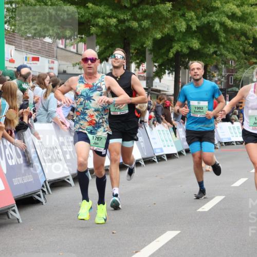 21.09.2025 - PSD Bank Halbmarathon Strokosch-Dieckow http://msf.ph/oto/8941186 21.09.2025 11:40:36 Ziel 1318, 1767, 1779, 1992, 2021, 2269, 2542 meine-sportfotos.de