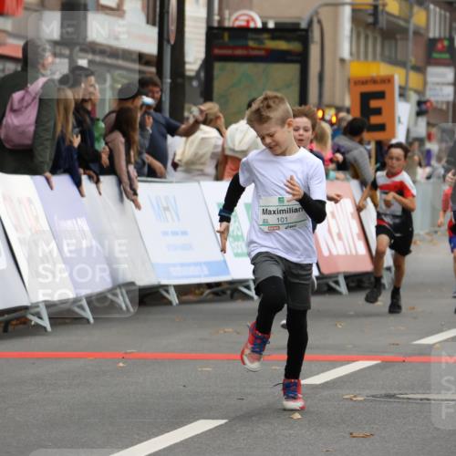 21.09.2025 - PSD Bank Halbmarathon Strokosch-Dieckow http://msf.ph/oto/8941221 21.09.2025 10:27:26 Ziel 101, 128, 242, 247, 249, 292, 298, 341, 342, 391 meine-sportfotos.de