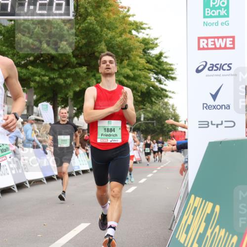 21.09.2025 - PSD Bank Halbmarathon Strokosch-Dieckow http://msf.ph/oto/8941231 21.09.2025 11:40:49 Ziel 1191, 1884, 1955, 2003, 2142, 2212, 2390 meine-sportfotos.de