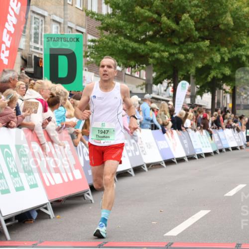 21.09.2025 - PSD Bank Halbmarathon Strokosch-Dieckow http://msf.ph/oto/8941245 21.09.2025 11:40:54 Ziel 1884, 1947, 2003, 2142, 2390 meine-sportfotos.de