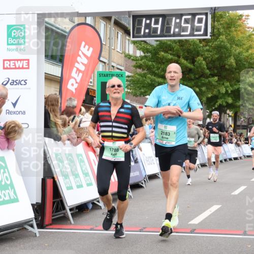 21.09.2025 - PSD Bank Halbmarathon Strokosch-Dieckow http://msf.ph/oto/8941317 21.09.2025 11:41:22 Ziel 1435, 1775, 1776, 1788, 2183, 2227, 3911, 4026 meine-sportfotos.de