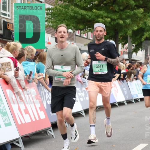 21.09.2025 - PSD Bank Halbmarathon Strokosch-Dieckow http://msf.ph/oto/8941325 21.09.2025 11:41:24 Ziel 1435, 1775, 1776, 1788, 2183, 2227, 3911, 4026 meine-sportfotos.de