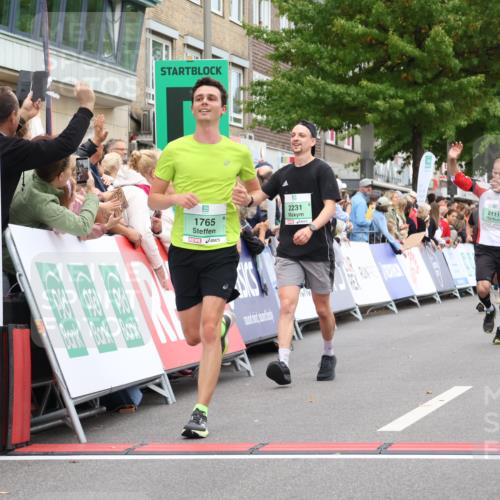 21.09.2025 - PSD Bank Halbmarathon Strokosch-Dieckow http://msf.ph/oto/8941376 21.09.2025 11:41:41 Ziel 1349, 1399, 1765, 1886, 2111, 2231, 2443, 3895 meine-sportfotos.de