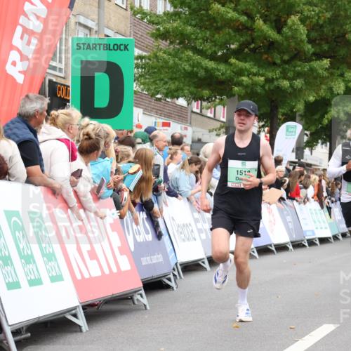 21.09.2025 - PSD Bank Halbmarathon Strokosch-Dieckow http://msf.ph/oto/8941418 21.09.2025 11:42:07 Ziel 1518, 2425 meine-sportfotos.de