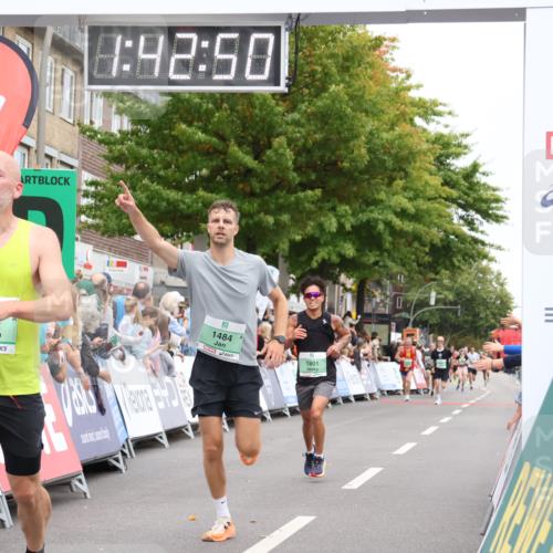 21.09.2025 - PSD Bank Halbmarathon Strokosch-Dieckow http://msf.ph/oto/8941439 21.09.2025 11:42:14 Ziel 1484, 1518, 1801, 2045, 2425 meine-sportfotos.de