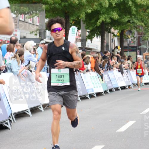 21.09.2025 - PSD Bank Halbmarathon Strokosch-Dieckow http://msf.ph/oto/8941443 21.09.2025 11:42:15 Ziel 1484, 1518, 1801, 2045, 2425 meine-sportfotos.de