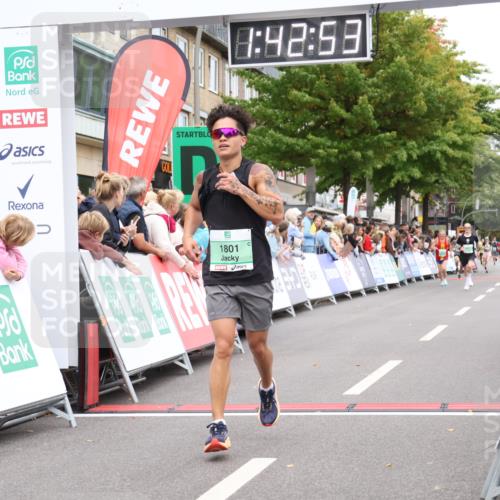 21.09.2025 - PSD Bank Halbmarathon Strokosch-Dieckow http://msf.ph/oto/8941448 21.09.2025 11:42:16 Ziel 1484, 1801, 2045, 2425 meine-sportfotos.de