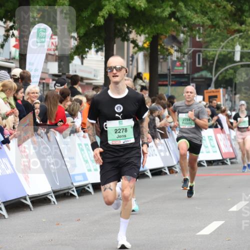 21.09.2025 - PSD Bank Halbmarathon Strokosch-Dieckow http://msf.ph/oto/8941450 21.09.2025 11:42:20 Ziel 1363, 1484, 1801, 2045, 2224, 2278 meine-sportfotos.de