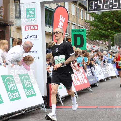 21.09.2025 - PSD Bank Halbmarathon Strokosch-Dieckow http://msf.ph/oto/8941458 21.09.2025 11:42:22 Ziel 1363, 1484, 1801, 2224, 2278 meine-sportfotos.de