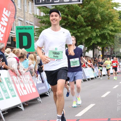 21.09.2025 - PSD Bank Halbmarathon Strokosch-Dieckow http://msf.ph/oto/8941479 21.09.2025 11:42:30 Ziel 1363, 1899, 2224, 2253, 2278, 2380, 3928, 4048 meine-sportfotos.de