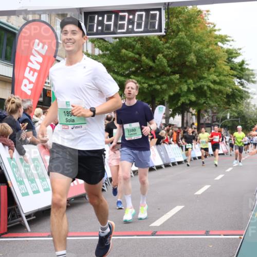 21.09.2025 - PSD Bank Halbmarathon Strokosch-Dieckow http://msf.ph/oto/8941480 21.09.2025 11:42:30 Ziel 1363, 1899, 2224, 2253, 2278, 2380, 3928, 4048 meine-sportfotos.de