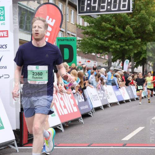 21.09.2025 - PSD Bank Halbmarathon Strokosch-Dieckow http://msf.ph/oto/8941485 21.09.2025 11:42:31 Ziel 1058, 1363, 1899, 2224, 2253, 2281, 2380, 3928, 4048 meine-sportfotos.de