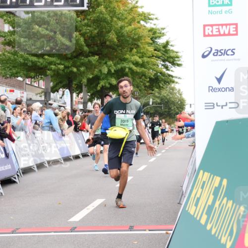 21.09.2025 - PSD Bank Halbmarathon Strokosch-Dieckow http://msf.ph/oto/8941564 21.09.2025 11:42:54 Ziel 1090, 2123, 2135, 2158, 2174, 2207, 3315, 4046 meine-sportfotos.de
