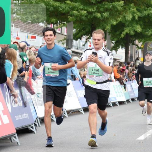 21.09.2025 - PSD Bank Halbmarathon Strokosch-Dieckow http://msf.ph/oto/8941583 21.09.2025 11:42:59 Ziel 1090, 1749, 1750, 2123, 2135, 2158, 2174, 2369, 3315 meine-sportfotos.de
