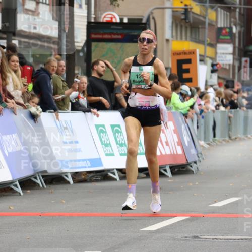 21.09.2025 - PSD Bank Halbmarathon Strokosch-Dieckow http://msf.ph/oto/8941589 21.09.2025 11:25:51 Ziel 1391, 1882 meine-sportfotos.de