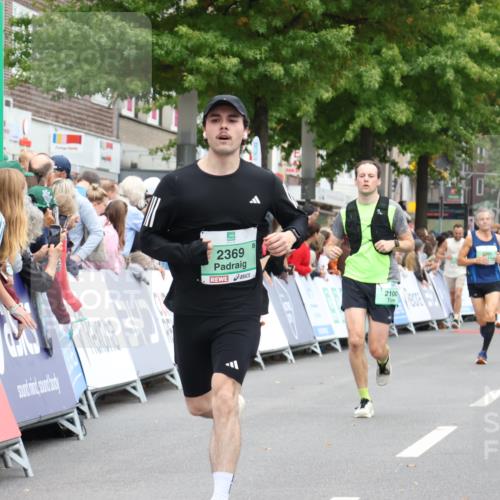 21.09.2025 - PSD Bank Halbmarathon Strokosch-Dieckow http://msf.ph/oto/8941592 21.09.2025 11:43:02 Ziel 1749, 1750, 2100, 2135, 2158, 2369, 3315 meine-sportfotos.de