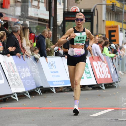 21.09.2025 - PSD Bank Halbmarathon Strokosch-Dieckow http://msf.ph/oto/8941613 21.09.2025 11:25:51 Ziel 1391, 1882 meine-sportfotos.de