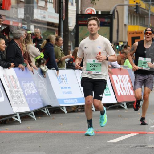 21.09.2025 - PSD Bank Halbmarathon Strokosch-Dieckow http://msf.ph/oto/8941653 21.09.2025 11:26:07 Ziel 1868, 2249 meine-sportfotos.de