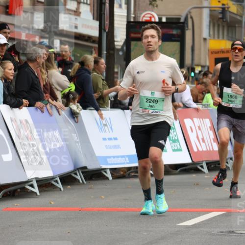 21.09.2025 - PSD Bank Halbmarathon Strokosch-Dieckow http://msf.ph/oto/8941657 21.09.2025 11:26:07 Ziel 1868, 2249 meine-sportfotos.de