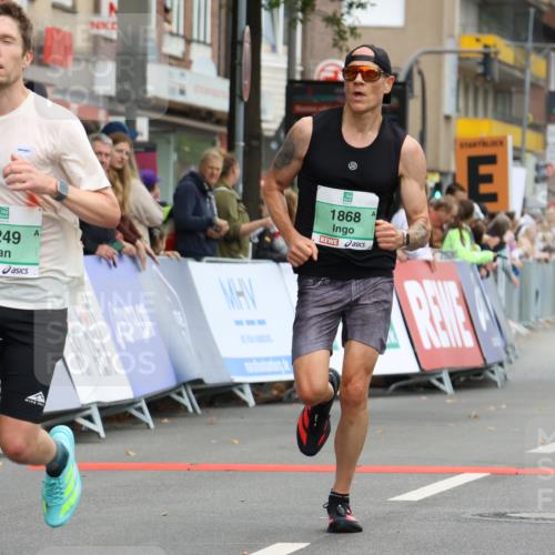 21.09.2025 - PSD Bank Halbmarathon Strokosch-Dieckow http://msf.ph/oto/8941695 21.09.2025 11:26:09 Ziel 1868, 2249 meine-sportfotos.de