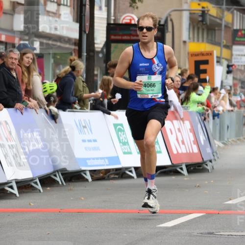 21.09.2025 - PSD Bank Halbmarathon Strokosch-Dieckow http://msf.ph/oto/8941741 21.09.2025 11:26:16 Ziel 1868, 1916, 2249, 4066 meine-sportfotos.de