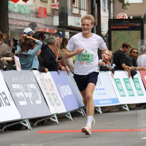 21.09.2025 - PSD Bank Halbmarathon Strokosch-Dieckow http://msf.ph/oto/8941777 21.09.2025 11:26:21 Ziel 1916, 4066 meine-sportfotos.de