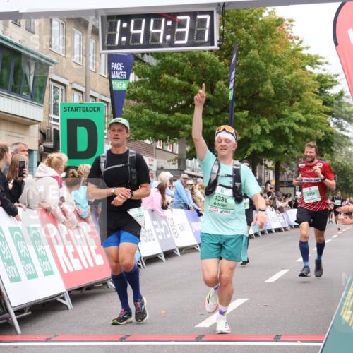 21.09.2025 - PSD Bank Halbmarathon Strokosch-Dieckow http://msf.ph/oto/8941782 21.09.2025 11:44:00 Ziel 1282, 1333, 1336, 2054, 2119, 2147, 2192, 2350, 2447, 3918 meine-sportfotos.de