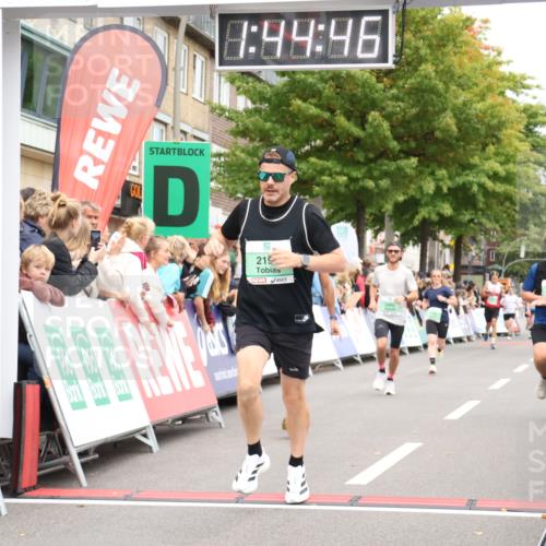 21.09.2025 - PSD Bank Halbmarathon Strokosch-Dieckow http://msf.ph/oto/8941816 21.09.2025 11:44:09 Ziel 1621, 1986, 2196, 2294, 2350, 2460, 3918 meine-sportfotos.de