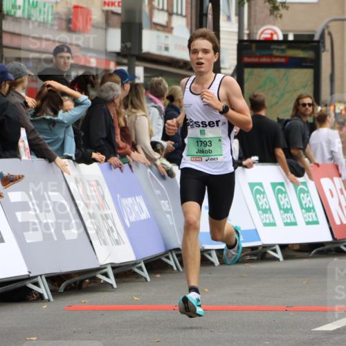 21.09.2025 - PSD Bank Halbmarathon Strokosch-Dieckow http://msf.ph/oto/8941827 21.09.2025 11:26:47 Ziel 1439, 1793, 4040 meine-sportfotos.de