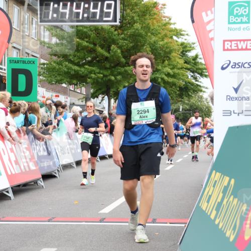 21.09.2025 - PSD Bank Halbmarathon Strokosch-Dieckow http://msf.ph/oto/8941830 21.09.2025 11:44:12 Ziel 1146, 1621, 1757, 1806, 1981, 1986, 2196, 2294, 2460 meine-sportfotos.de